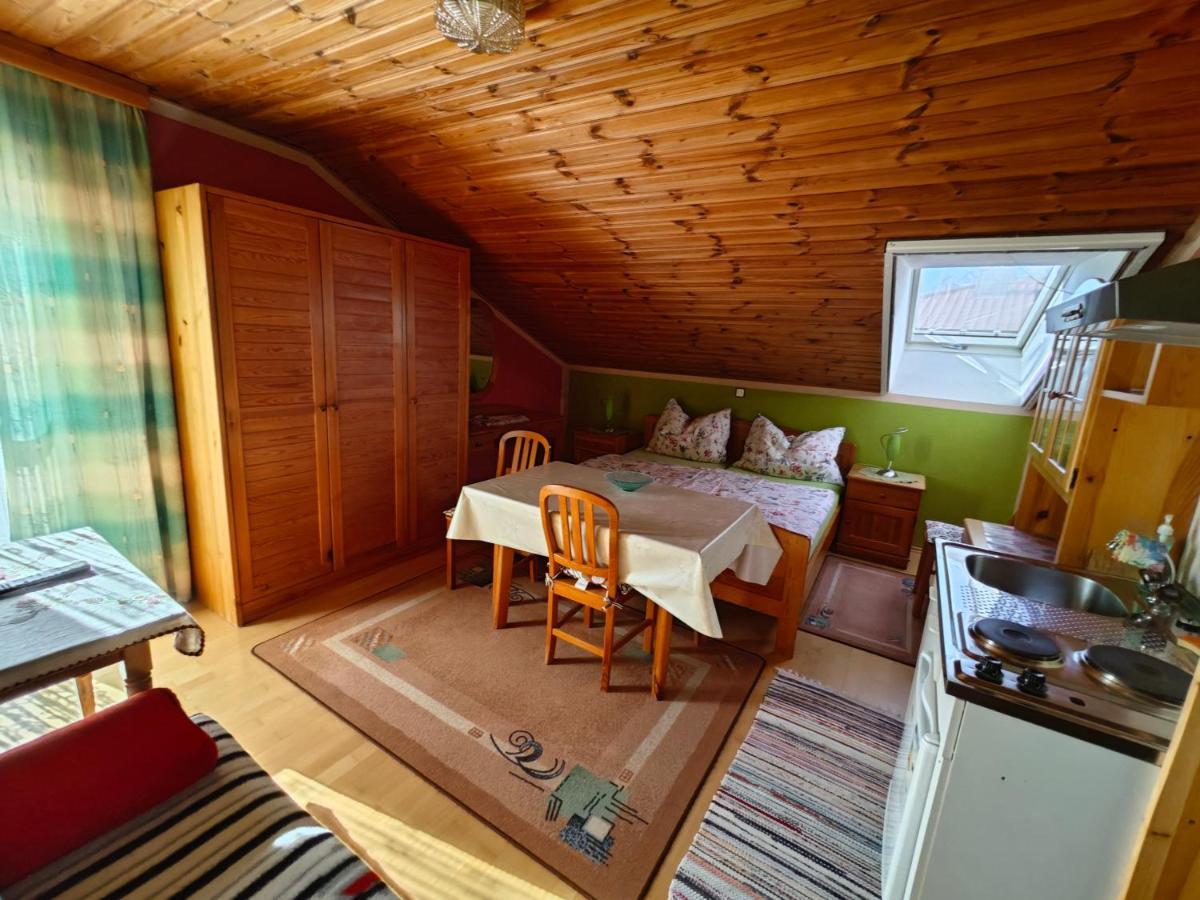 Christis Apartments Eberndorf Bagian luar foto
